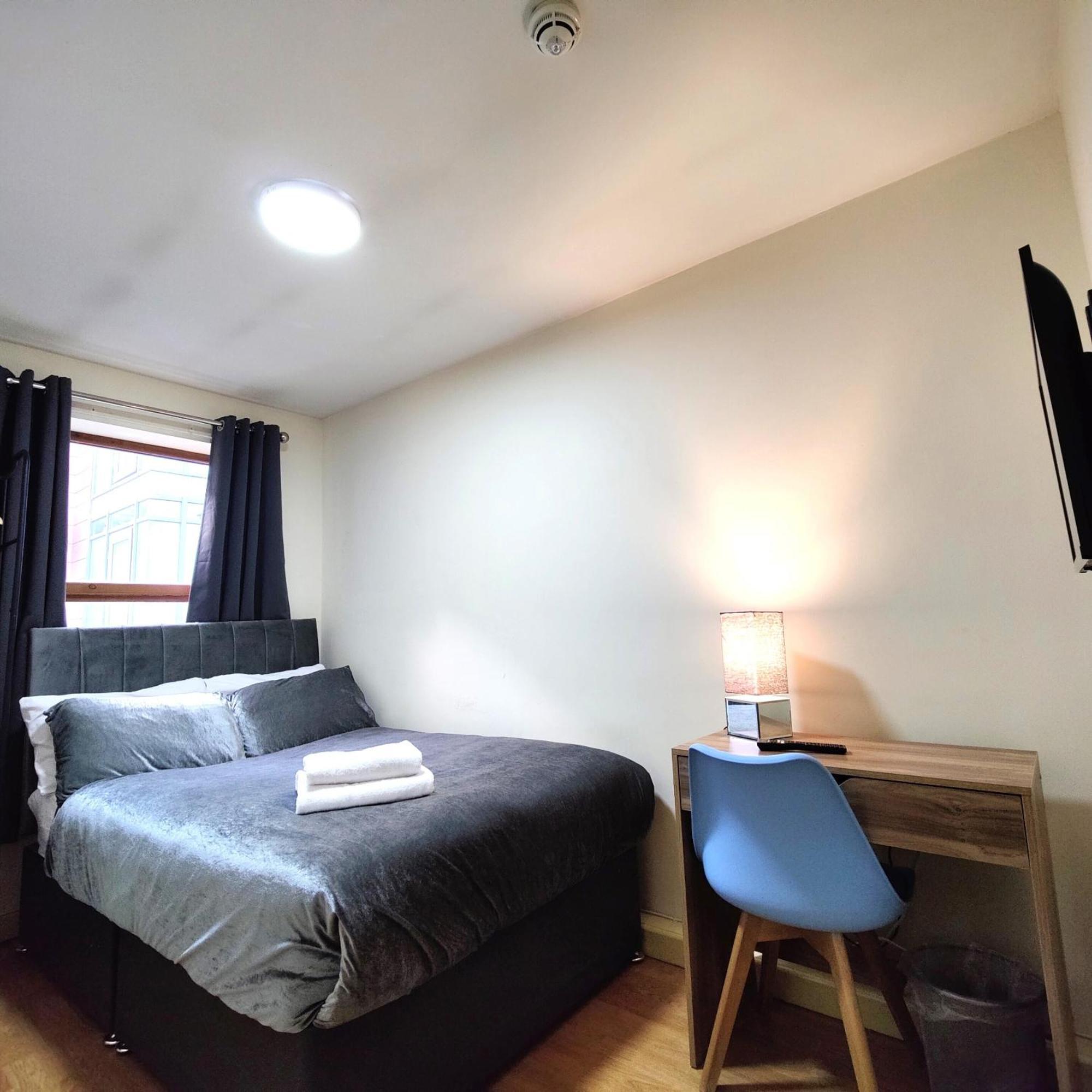 Liverpool City Centre Private Rooms Including Smart Tvs - With Shared Bathroom Екстер'єр фото