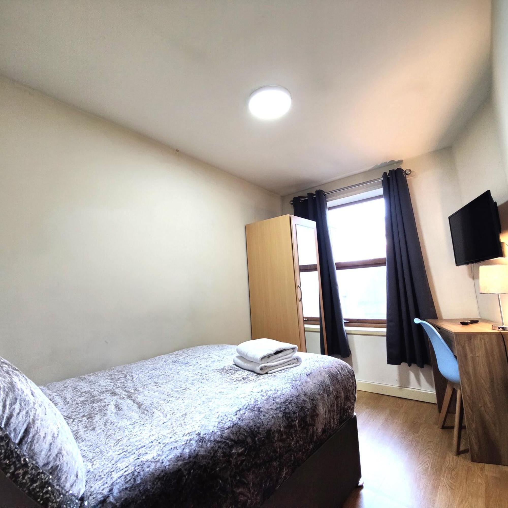 Liverpool City Centre Private Rooms Including Smart Tvs - With Shared Bathroom Екстер'єр фото