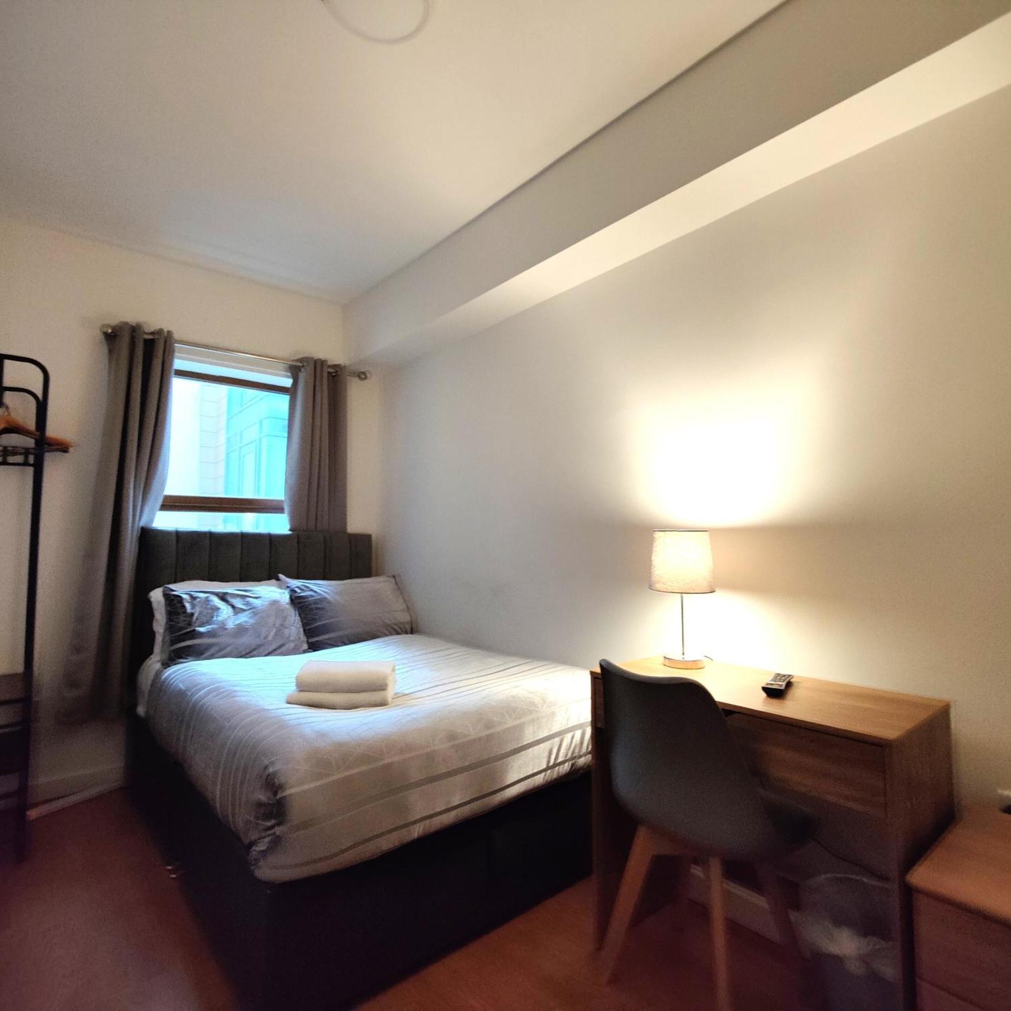 Liverpool City Centre Private Rooms Including Smart Tvs - With Shared Bathroom Екстер'єр фото