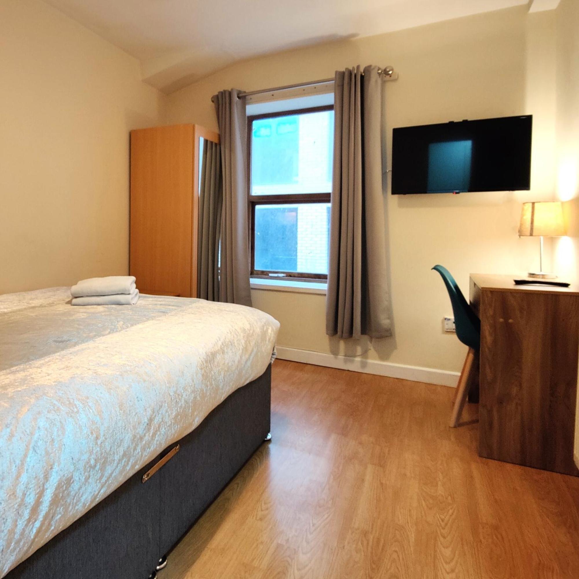 Liverpool City Centre Private Rooms Including Smart Tvs - With Shared Bathroom Екстер'єр фото